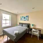 Cozy House At South Philly New Bold