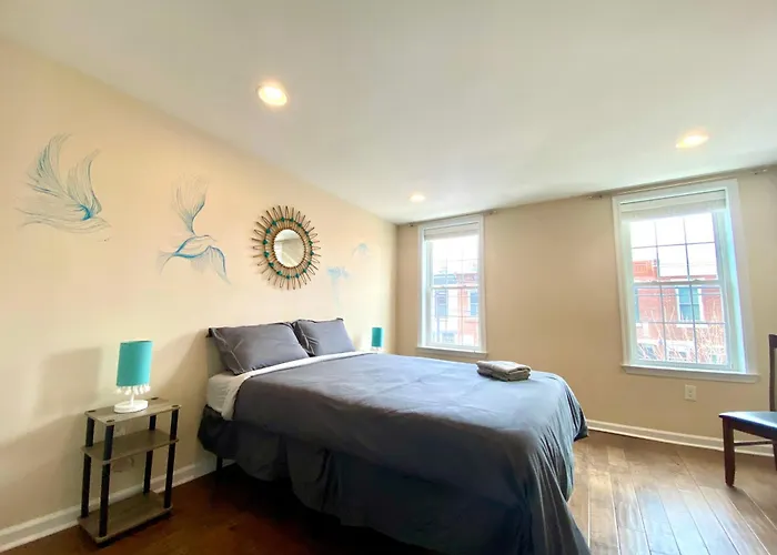 Cozy House At South Philly New Bold